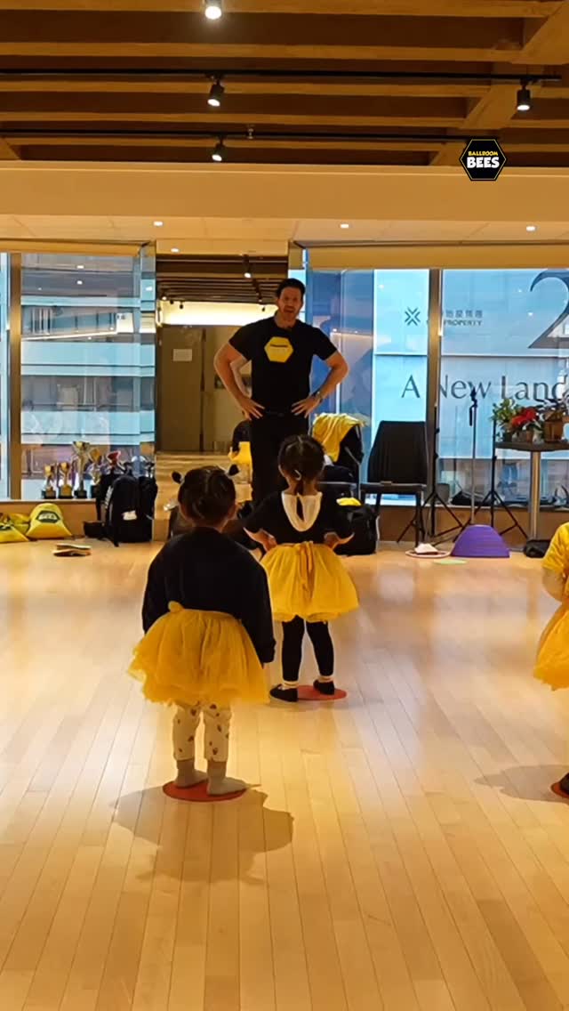 Ever wonder what “confidence in motion” looks like? ✨

Our 3-4 year olds aren’t just learning to jump and step; they’re learning to take up space and be proud of themselves. From high-energy jumps to singing at the top of their lungs, we celebrate every “Well done me!” moment.

📍 Catch this GrowingBees (3-4 yrs) class every Thursday at Momentum Steps, Tsim Sha Tsui

🐝 We ALSO have class running ALL across Hong Kong, making it easy for your little ones to get moving!

Don’t let your child miss out on the fun, the friendships, and the foundation for a lifetime of confidence.

📩 Contact us for more information or DM to book a trial!
Join the BallroomBees family today! 🐝💛

#BallroomBees #ChildDevelopment #DanceHongKong #GrowingBees #ConfidenceInMotion