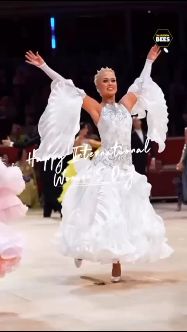 Happy International Women’s Day to all of our incredible women of BallroomBees💛📣
You are the backbone,beauty and grace of everything that we do. Let us continue to inspire with strength, wisdom and elegance.
#internationalwomensday
@carokjeldgaard
@yukiiiii_hy
@tashacaryl
@benni_or
@kimmy.lky
@katyavirshilas
@arah.owh
@allyie.e
@chelseaqueriones
@alyona_semusheva
@saarshiry
@karentakeo
@tansy_yung